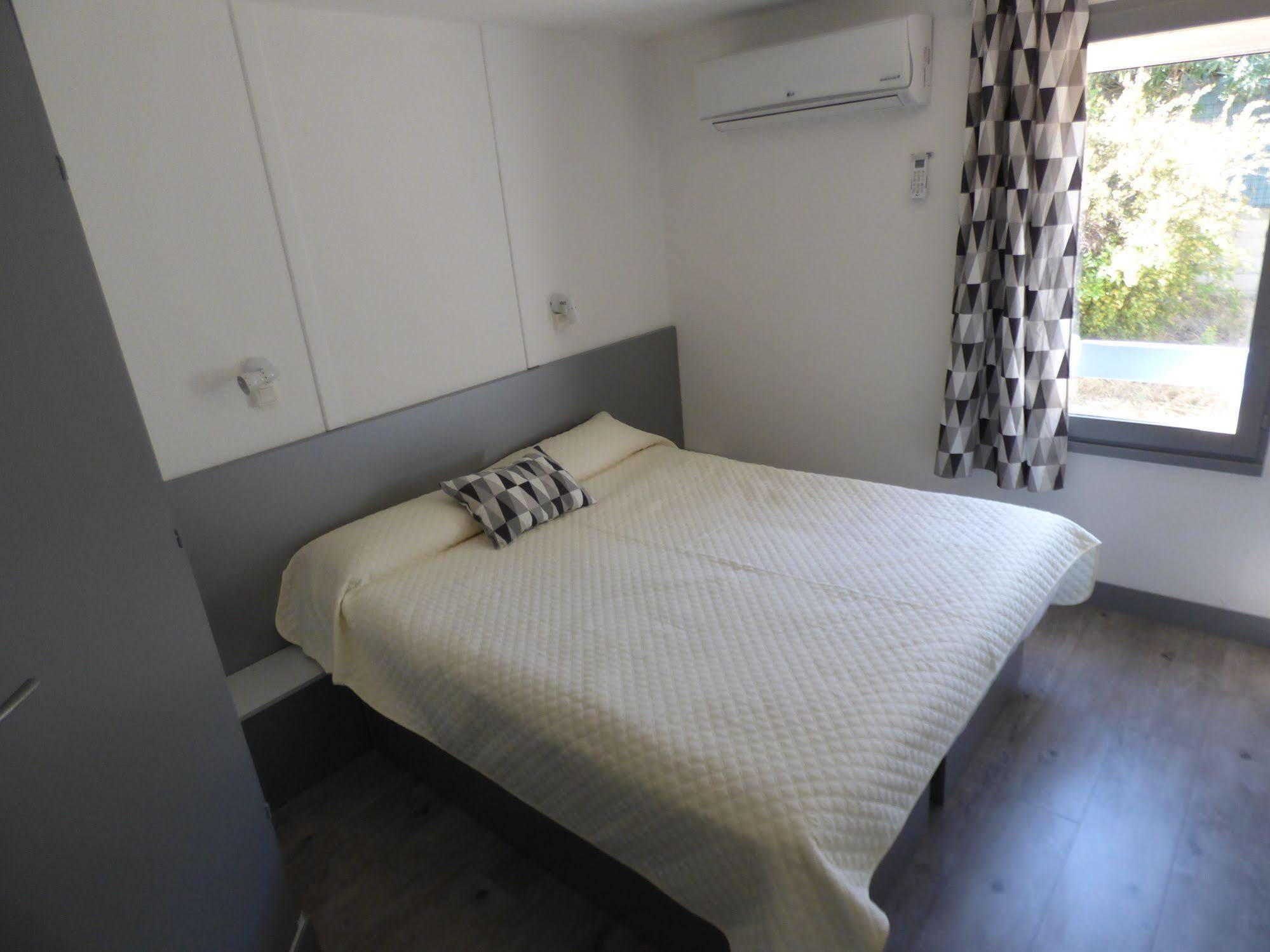 Hotel Floreal Balaruc-le-Vieux Bagian luar foto